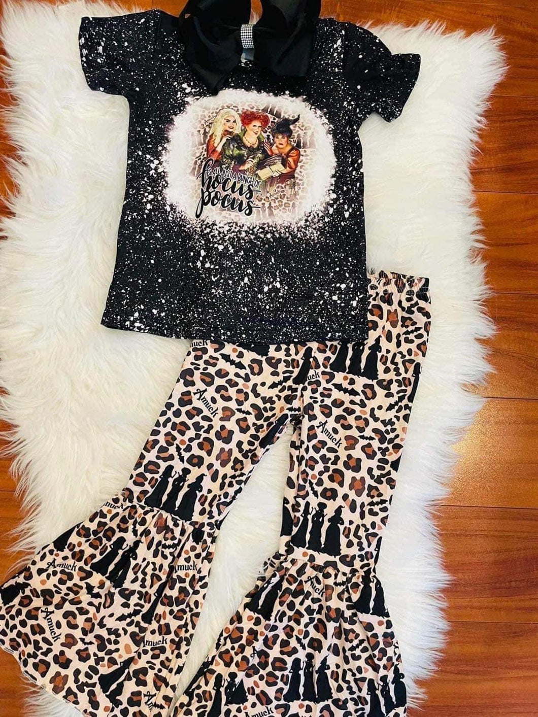 Hocus Pocus Leopard Bell Set